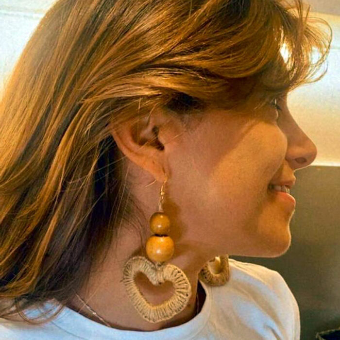 Aretes Artesanales Corazón Madera - Imagen 3